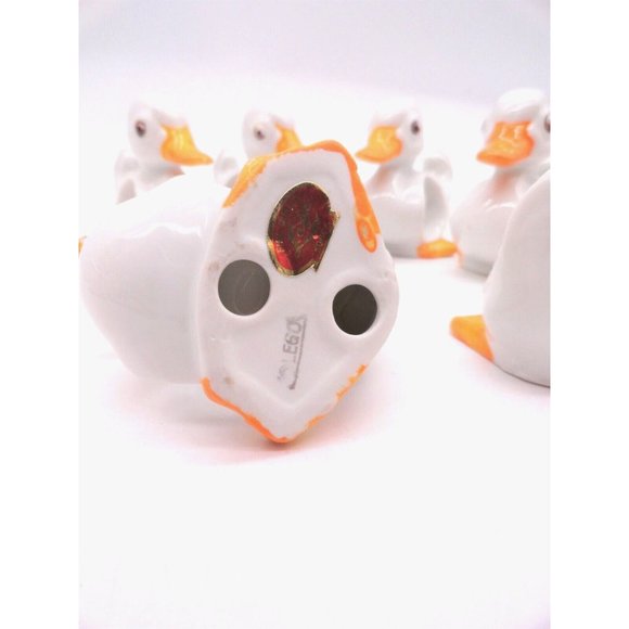White Ceramic Porcelain Duck Napkin Holder Ring Set of 8 Vintage Lego Taiwan - Picture 3 of 5